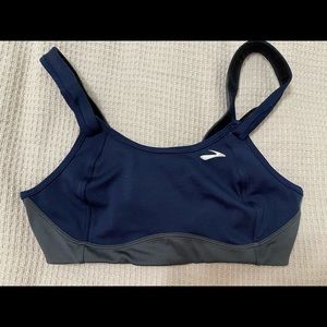 Brooks sports bra